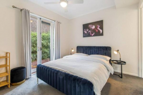 Retreat on George, Melbourne